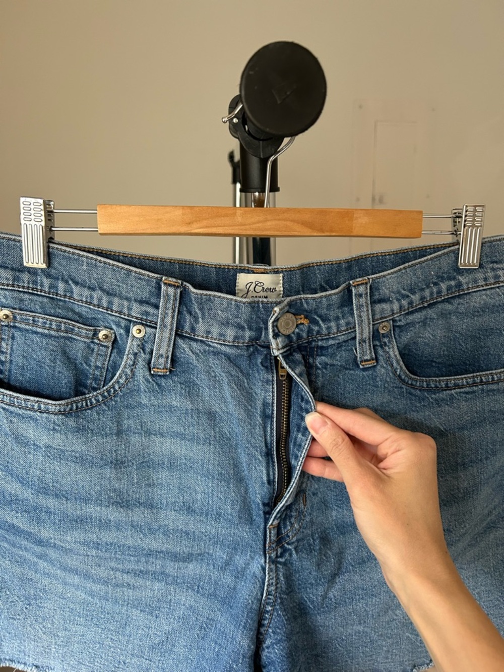 J. Crew High Rise Jean Short 31 - Picture 3 of 7